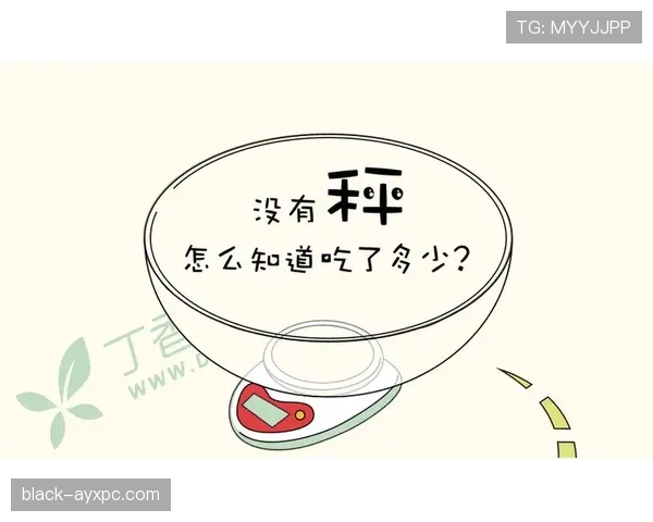 莱万每天吃秤上称的饭，自律到连冰箱都怕他